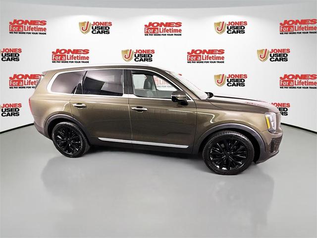 Photo of 2021 Dark Moss Kia Telluride