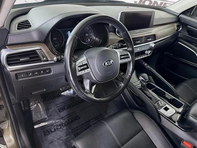 Photo of 2021 Dark Moss Kia Telluride