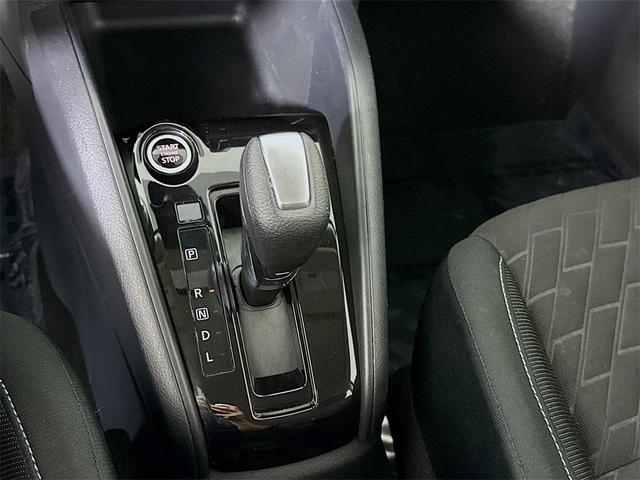 Photo of 2022 Super Black Nissan Kicks