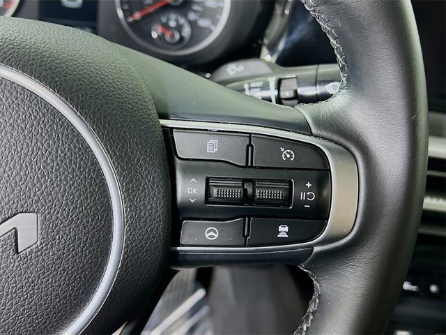 Photo of 2024 Wolf Gray Kia K5