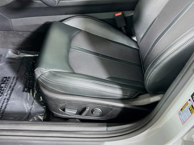Photo of 2024 Wolf Gray Kia K5
