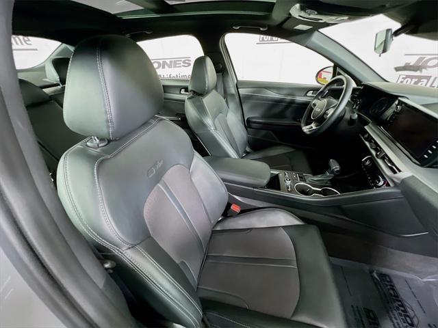 Photo of 2024 Wolf Gray Kia K5