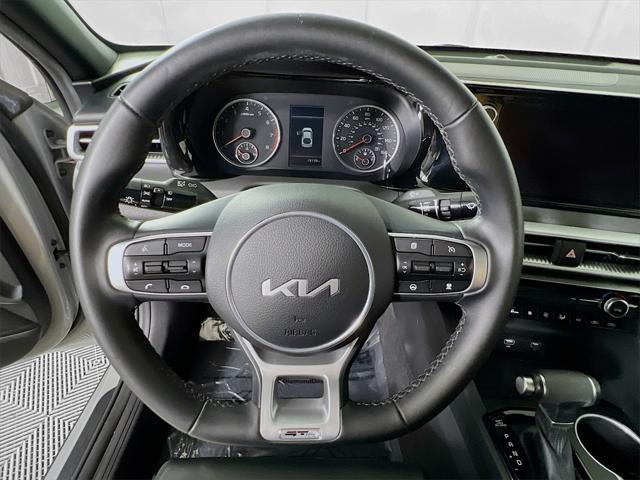 Photo of 2024 Wolf Gray Kia K5