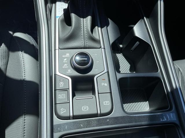 Photo of 2026 Glacial White Pearl Kia Sorento