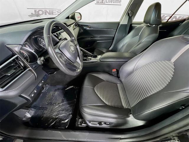 Photo of 2018 Midnight Black Toyota Camry