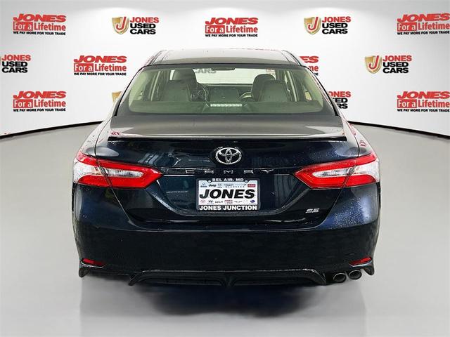 Photo of 2018 Midnight Black Toyota Camry