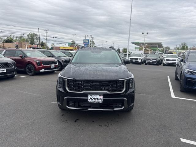 Photo of 2025 Ebony Kia Sorento