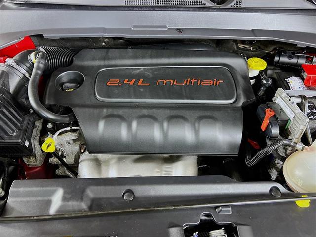 Photo of 2022 Redline Pearlcoat Jeep Compass