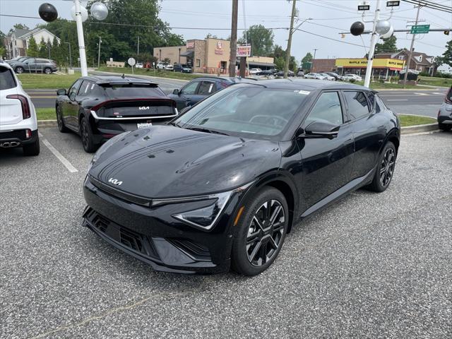 Photo of 2025 Ebony Kia EV6