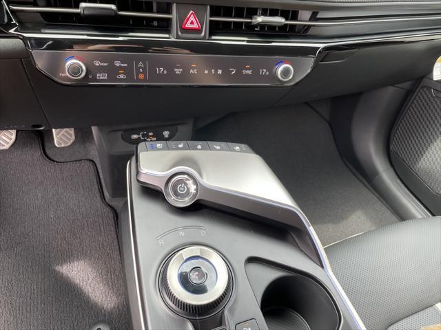 Photo of 2025 Ebony Kia EV6