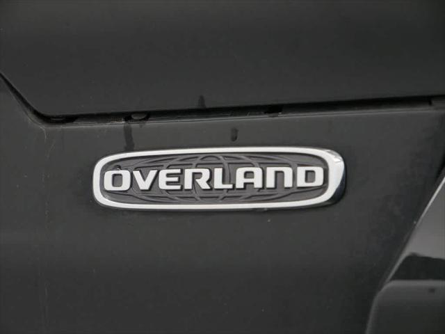 Photo of 2022 Diamond Black Crystal Pearlcoat Jeep Grand Cherokee