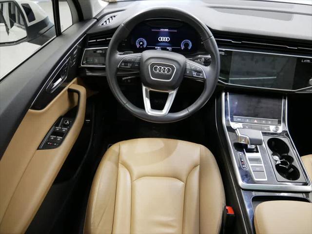 Photo of 2020 White Audi Q7