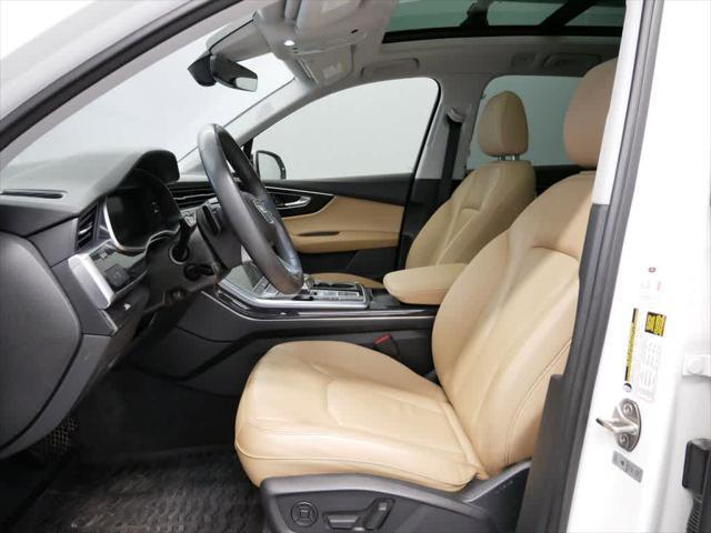 Photo of 2020 White Audi Q7