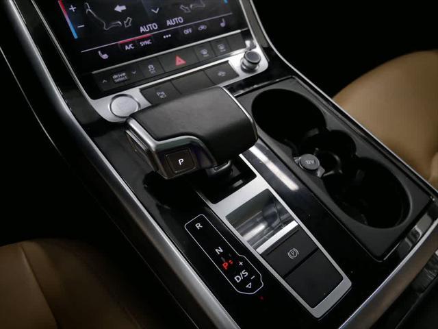 Photo of 2020 White Audi Q7