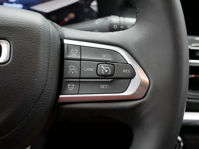 Photo of 2023 Redline Pearlcoat Jeep Compass