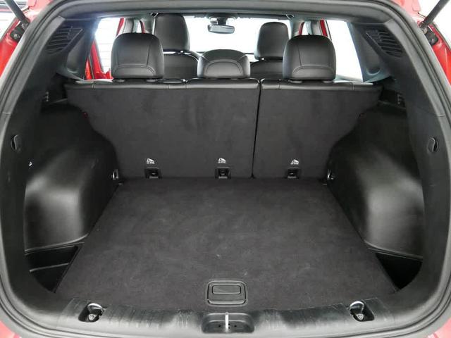 Photo of 2023 Redline Pearlcoat Jeep Compass