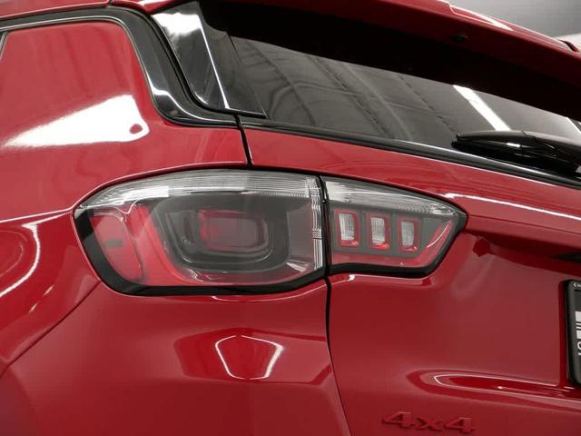 Photo of 2023 Redline Pearlcoat Jeep Compass