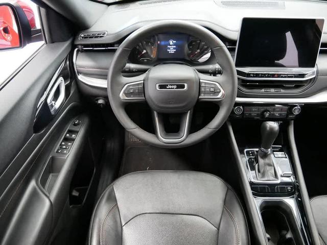 Photo of 2023 Redline Pearlcoat Jeep Compass