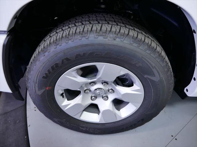 Photo of 2025 Bright White Clearcoat RAM 1500