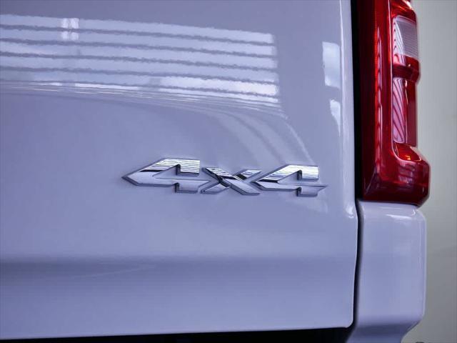 Photo of 2025 Bright White Clearcoat RAM 1500