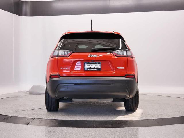 Photo of 2021 Spitfire Orange Clearcoat Jeep Cherokee