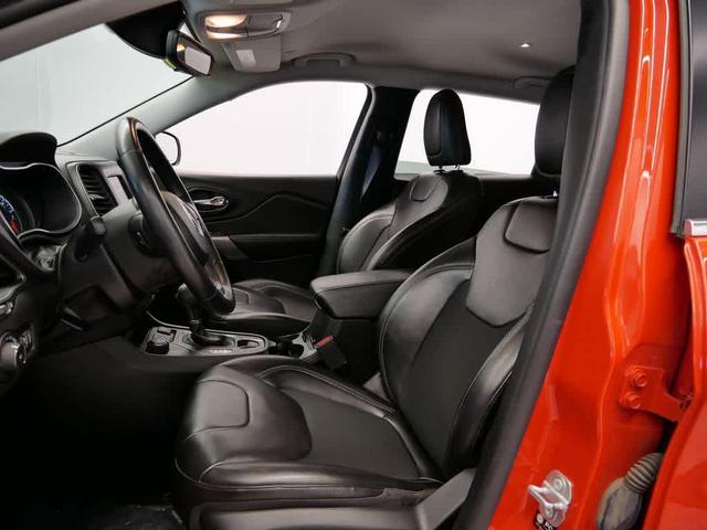 Photo of 2021 Spitfire Orange Clearcoat Jeep Cherokee