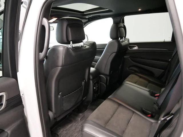 Photo of 2021 Bright White Clearcoat Jeep Grand Cherokee