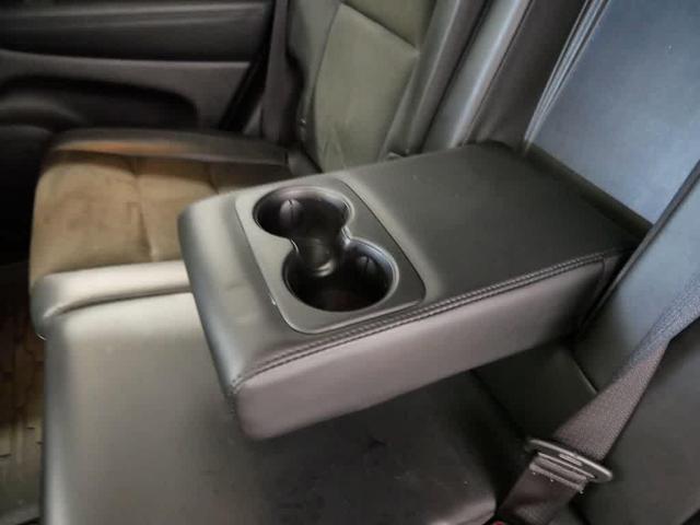 Photo of 2021 Bright White Clearcoat Jeep Grand Cherokee
