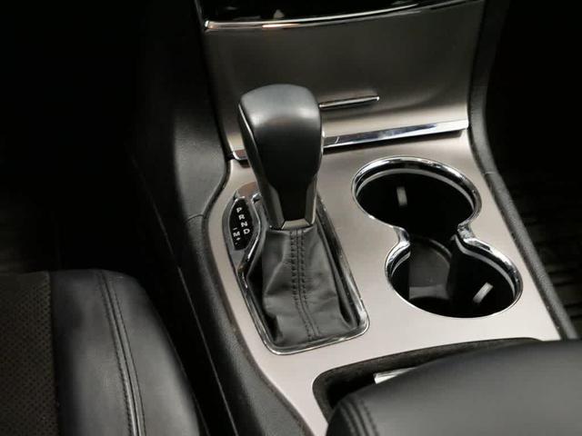 Photo of 2021 Bright White Clearcoat Jeep Grand Cherokee