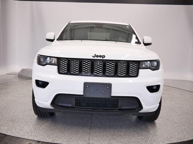 Photo of 2021 Bright White Clearcoat Jeep Grand Cherokee