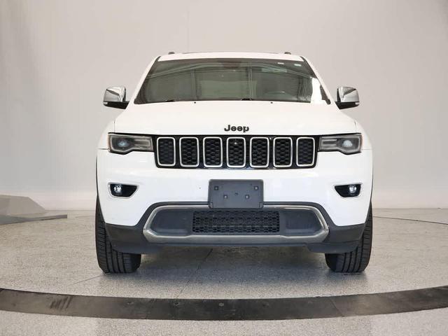 Photo of 2017 Bright White Clearcoat Jeep Grand Cherokee