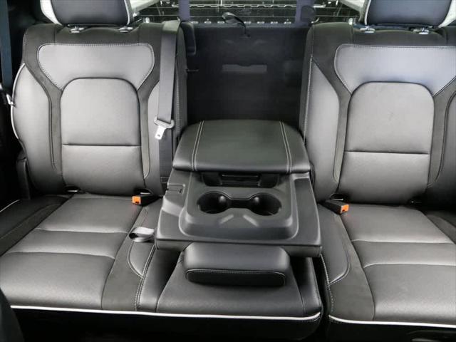 Photo of 2025 Diamond Black Crystal Pearlcoat RAM 1500