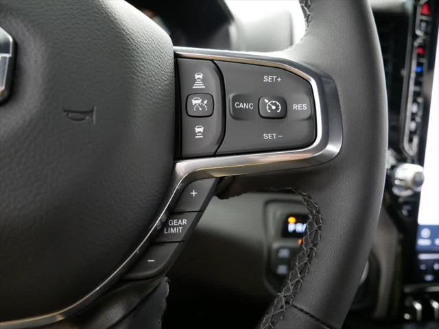 Photo of 2025 Diamond Black Crystal Pearlcoat RAM 1500