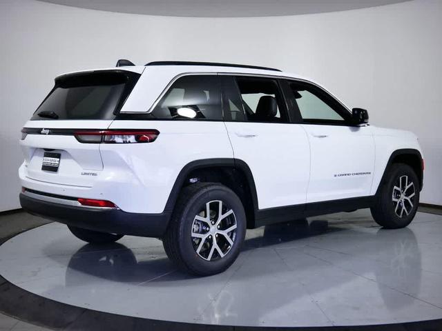 Photo of 2025 Bright White Clearcoat Jeep Grand Cherokee