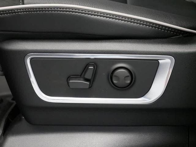 Photo of 2026 Granite Crystal Metallic Clearcoat RAM 1500