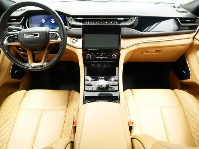 Photo of 2023 Bright White Clearcoat Jeep Grand Cherokee 4xe