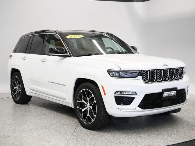 Photo of 2023 Bright White Clearcoat Jeep Grand Cherokee 4xe