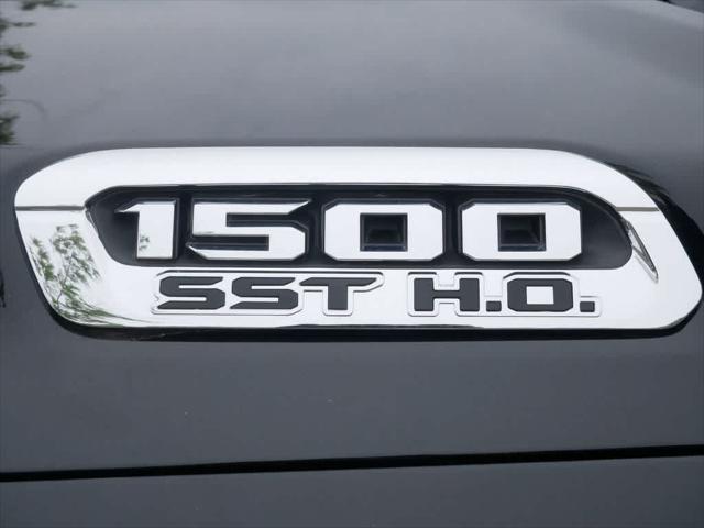 Photo of 2025 Diamond Black Crystal Pearlcoat RAM 1500