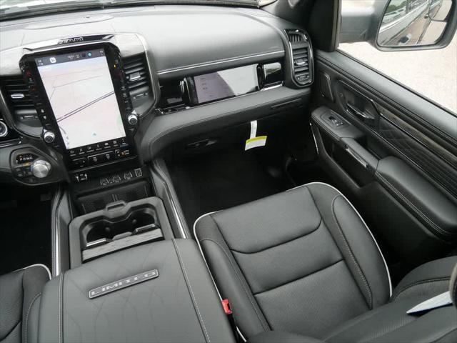 Photo of 2025 Diamond Black Crystal Pearlcoat RAM 1500