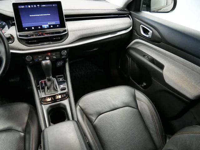 Photo of 2022 Granite Crystal Metallic Clearcoat Jeep Compass