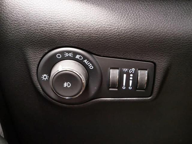 Photo of 2022 Granite Crystal Metallic Clearcoat Jeep Compass