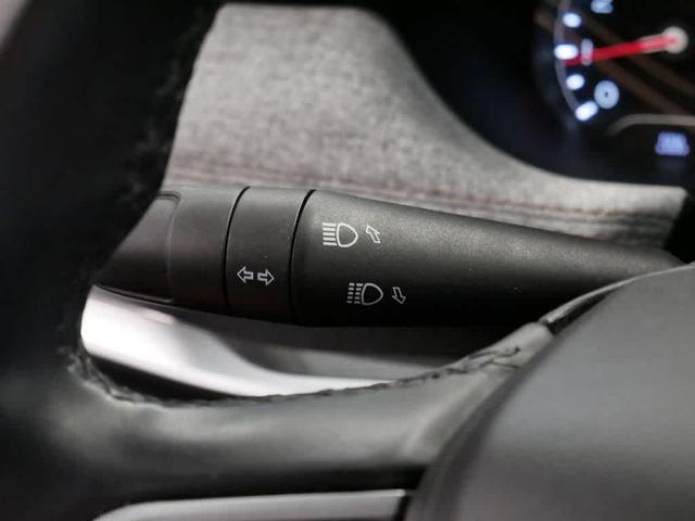 Photo of 2022 Granite Crystal Metallic Clearcoat Jeep Compass