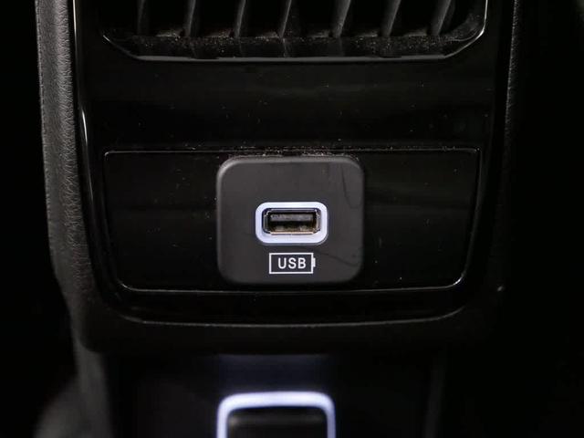 Photo of 2022 Granite Crystal Metallic Clearcoat Jeep Compass