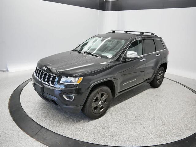 Photo of 2016 Brilliant Black Crystal Pearlcoat Jeep Grand Cherokee