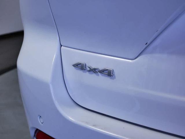 Photo of 2025 Bright White Clearcoat Jeep Grand Cherokee