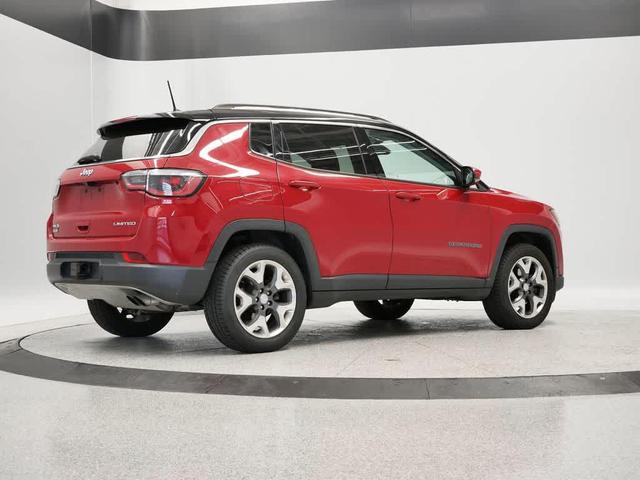 Photo of 2018 Redline Pearlcoat Jeep Compass