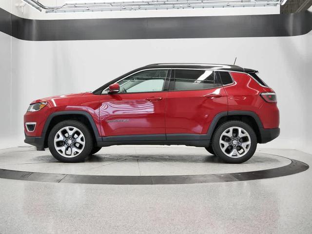 Photo of 2018 Redline Pearlcoat Jeep Compass