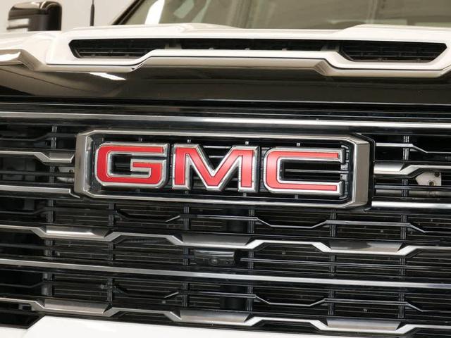 Photo of 2024 Summit White GMC Sierra 3500