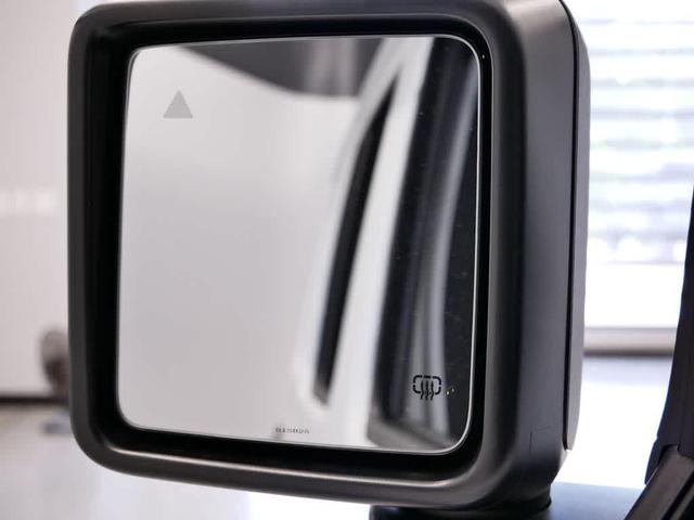 Photo of 2025 Bright White Clearcoat Jeep Wrangler