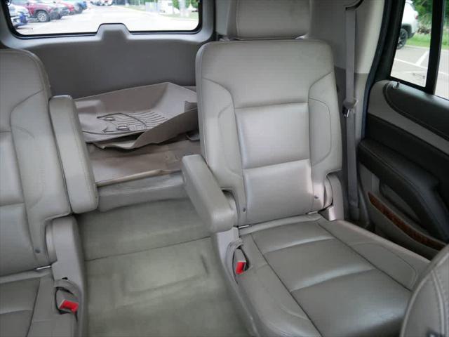 Photo of 2016 Iridescent Pearl Tricoat Chevrolet Tahoe